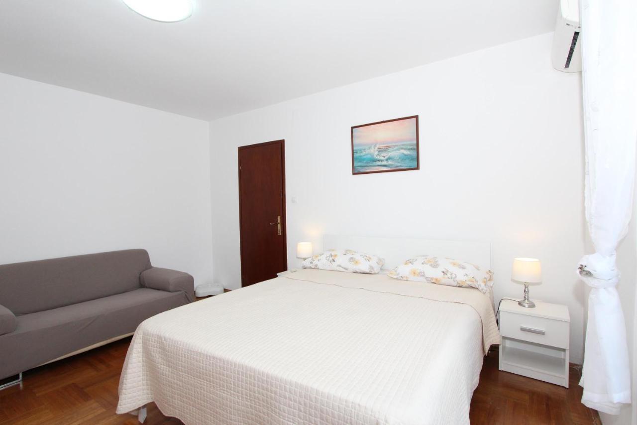 רוביני Apartment Gabriel מראה חיצוני תמונה
